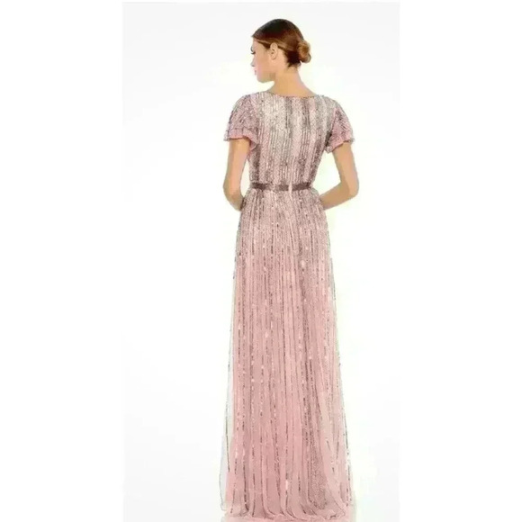 Mac Duggal Flutter-Sleeve Sequin Gown Size 12 - Picture 2 of 11